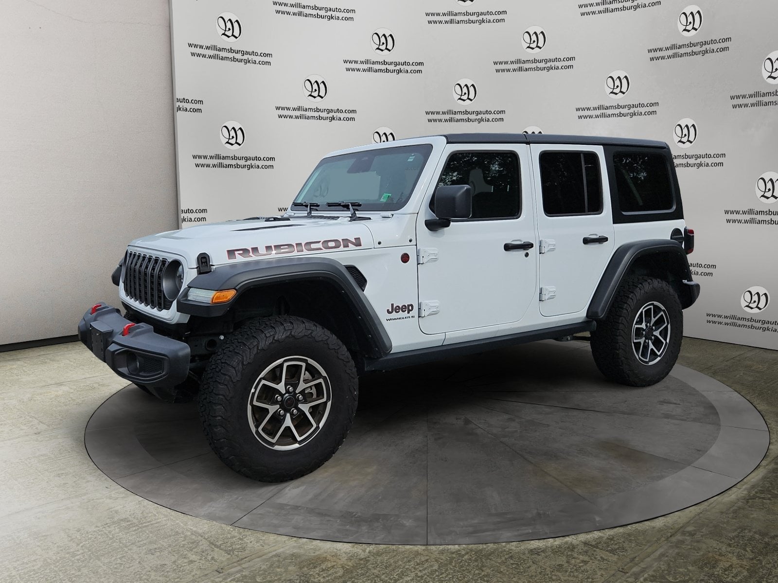 Pre-Owned 2026 Jeep Wrangler Rubicon - photo - 0