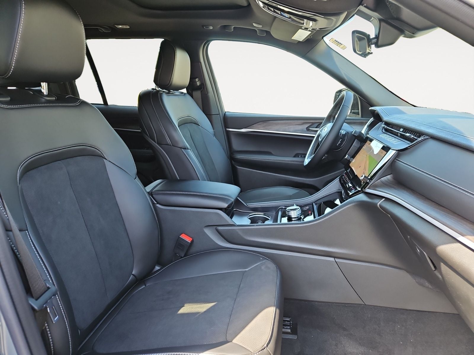 New 2027 Jeep Grand Cherokee Laredo Altitude - photo - 14