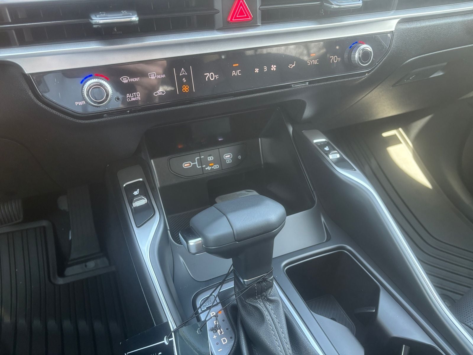 New 2026 Kia Sorento S - photo - 26