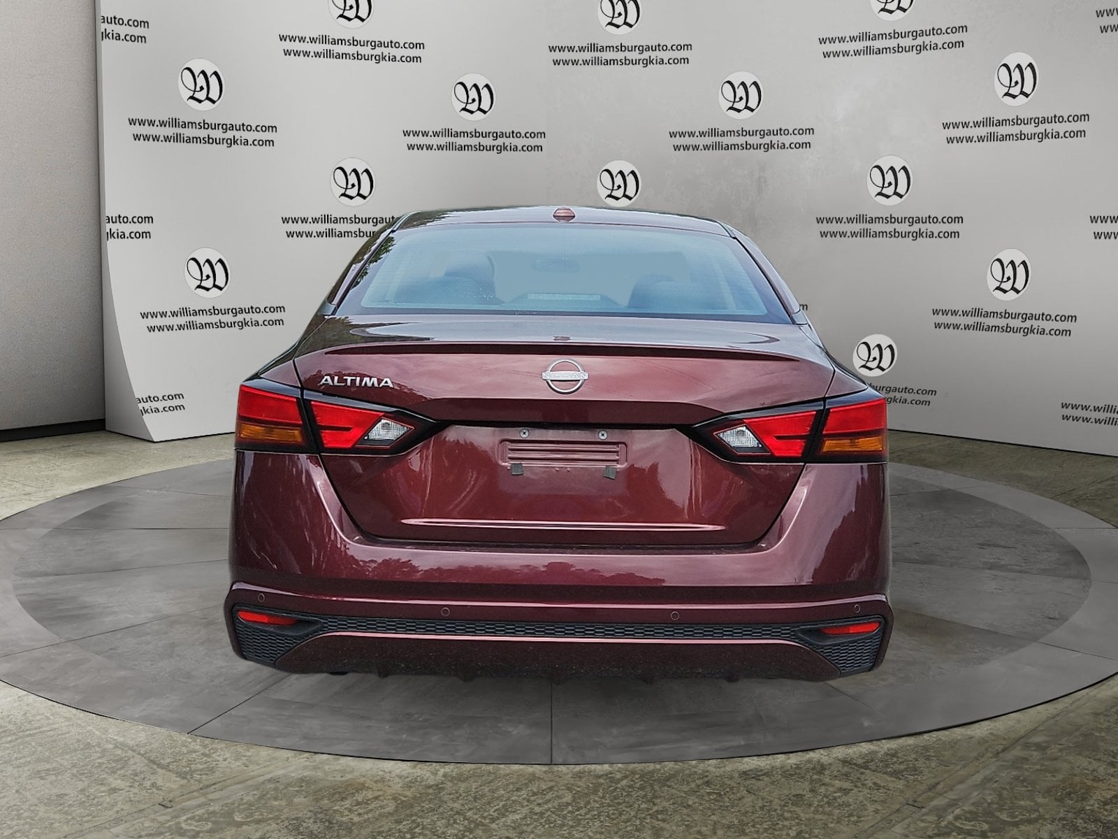 Pre-Owned 2025 Nissan Altima 2.5 SV - photo - 3