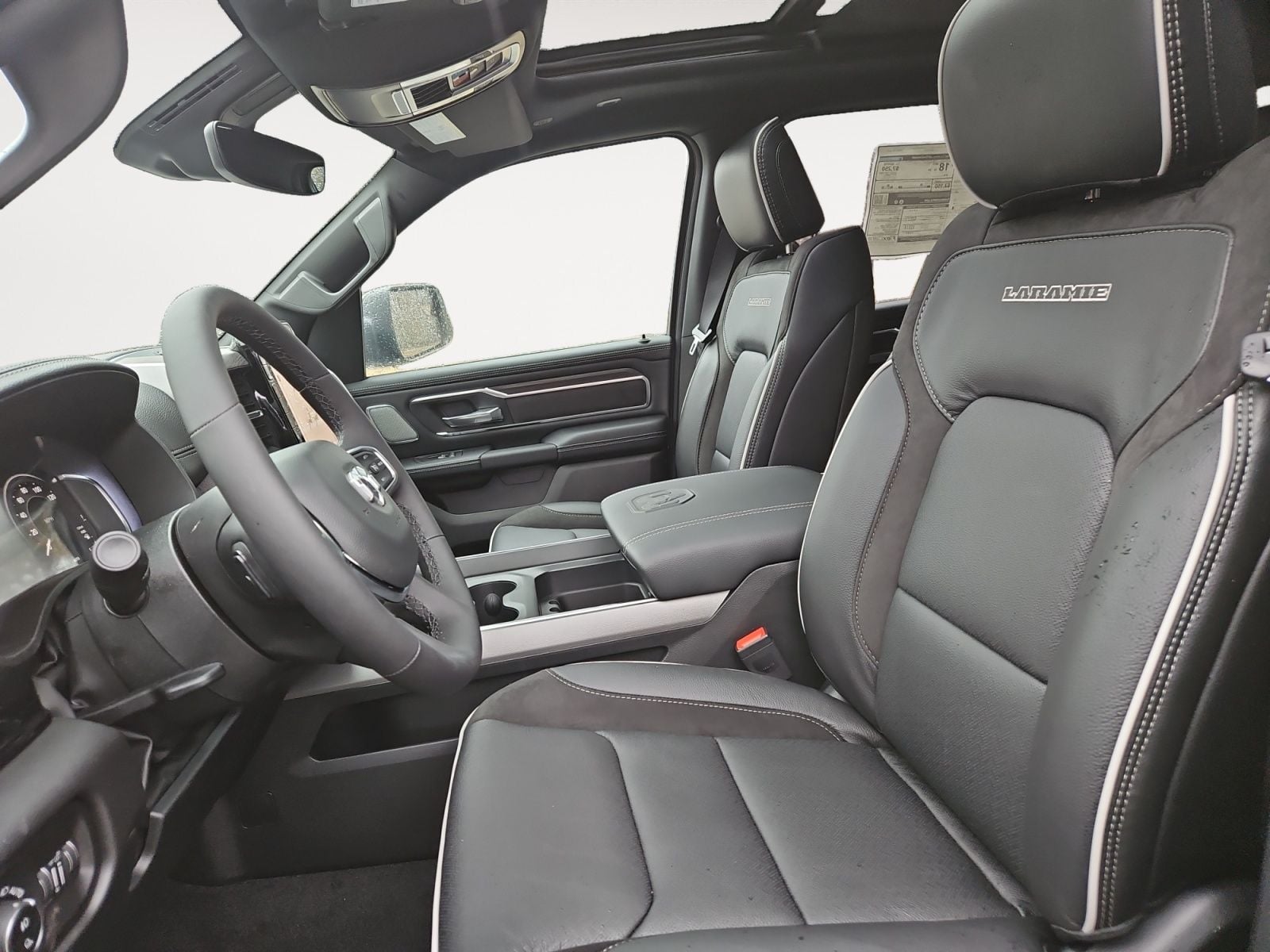New 2026 Ram 1500 Laramie - photo - 8