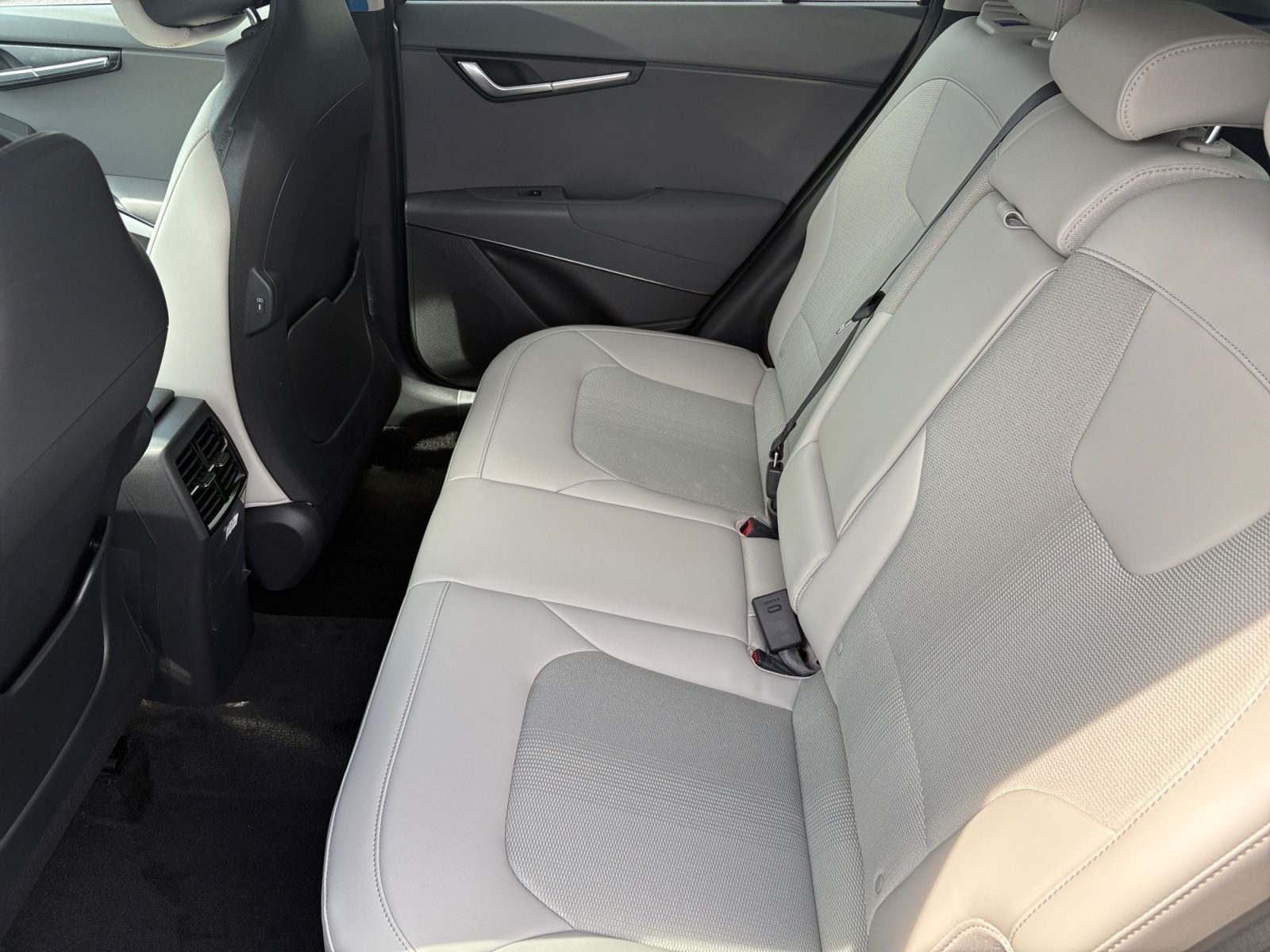 New 2026 Kia Niro EX - photo - 16