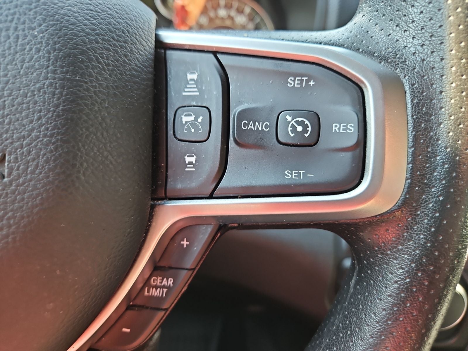 Pre-Owned 2025 Ram 1500 Tradesman - photo - 24