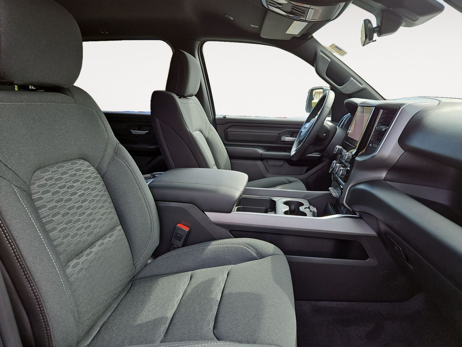 New 2026 Ram 1500 Express - photo - 14