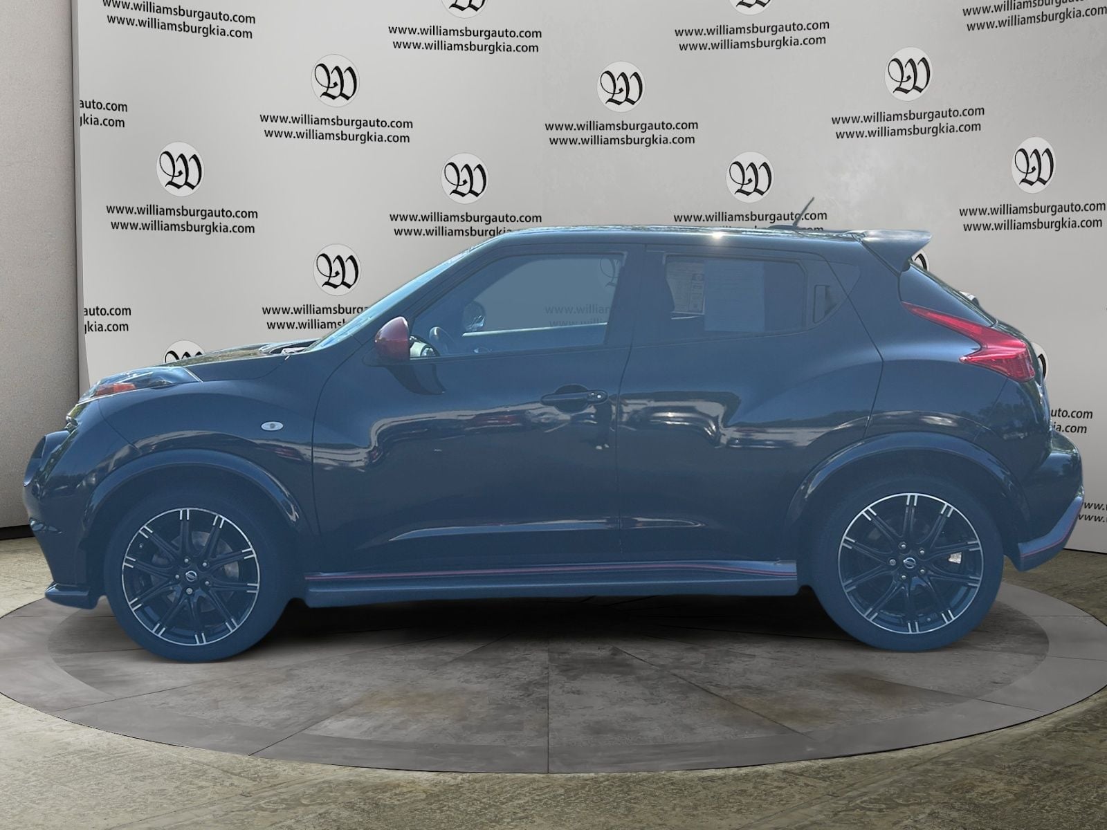Pre-Owned 2013 Nissan Juke NISMO - photo - 1