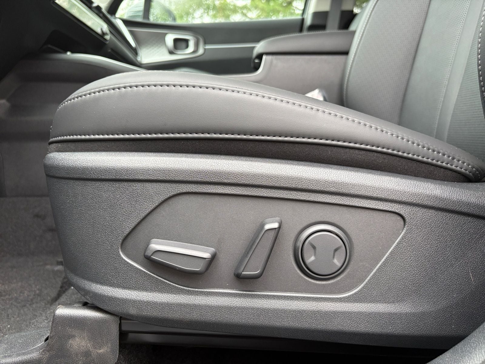 New 2026 Kia Sorento Hybrid EX - photo - 22