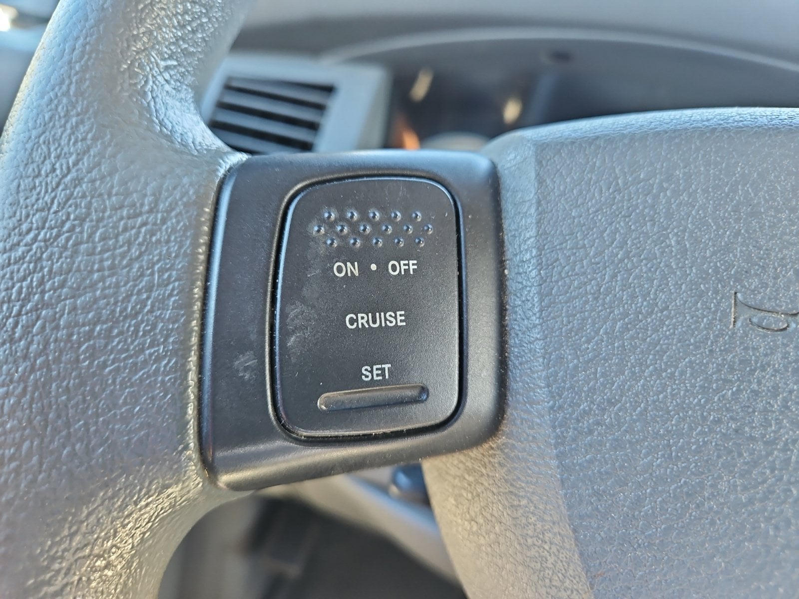 Pre-Owned 2004 Dodge Durango SLT - photo - 24