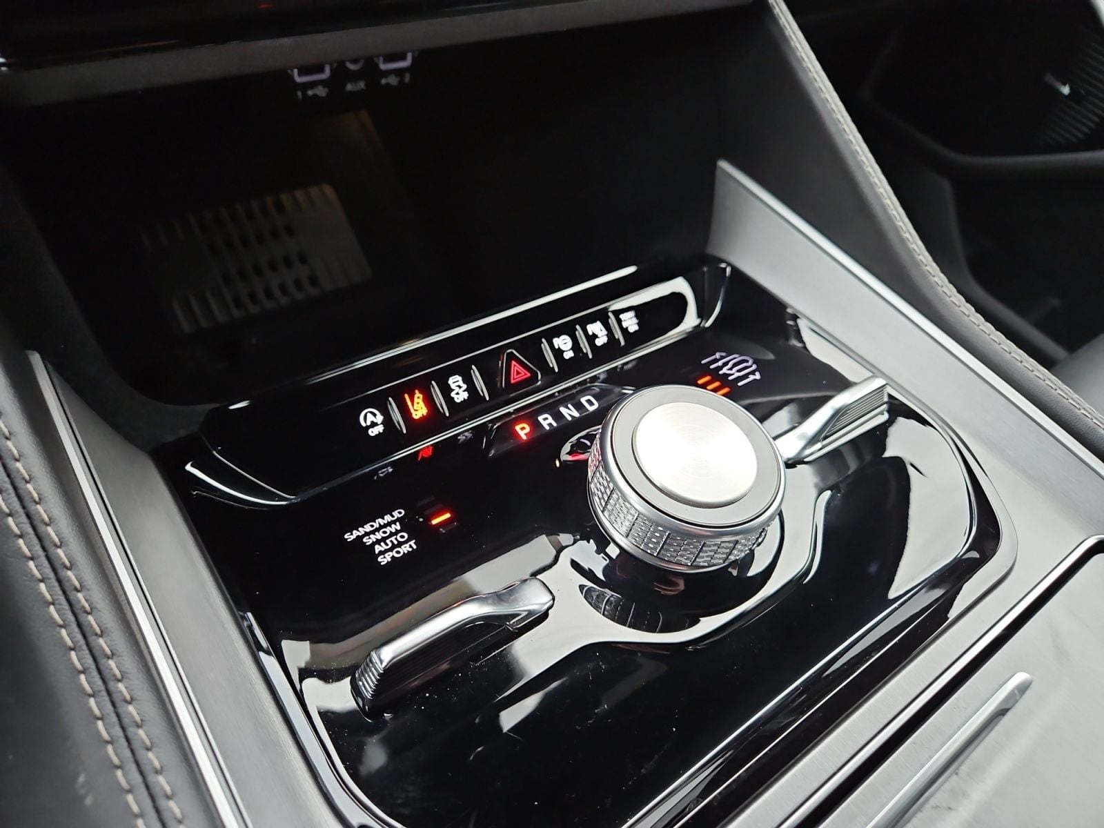 New 2026 Jeep Grand Wagoneer Limited Reserve - photo - 27