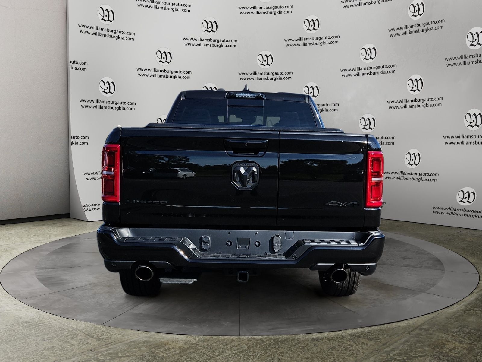 New 2027 Ram 1500 Limited - photo - 3