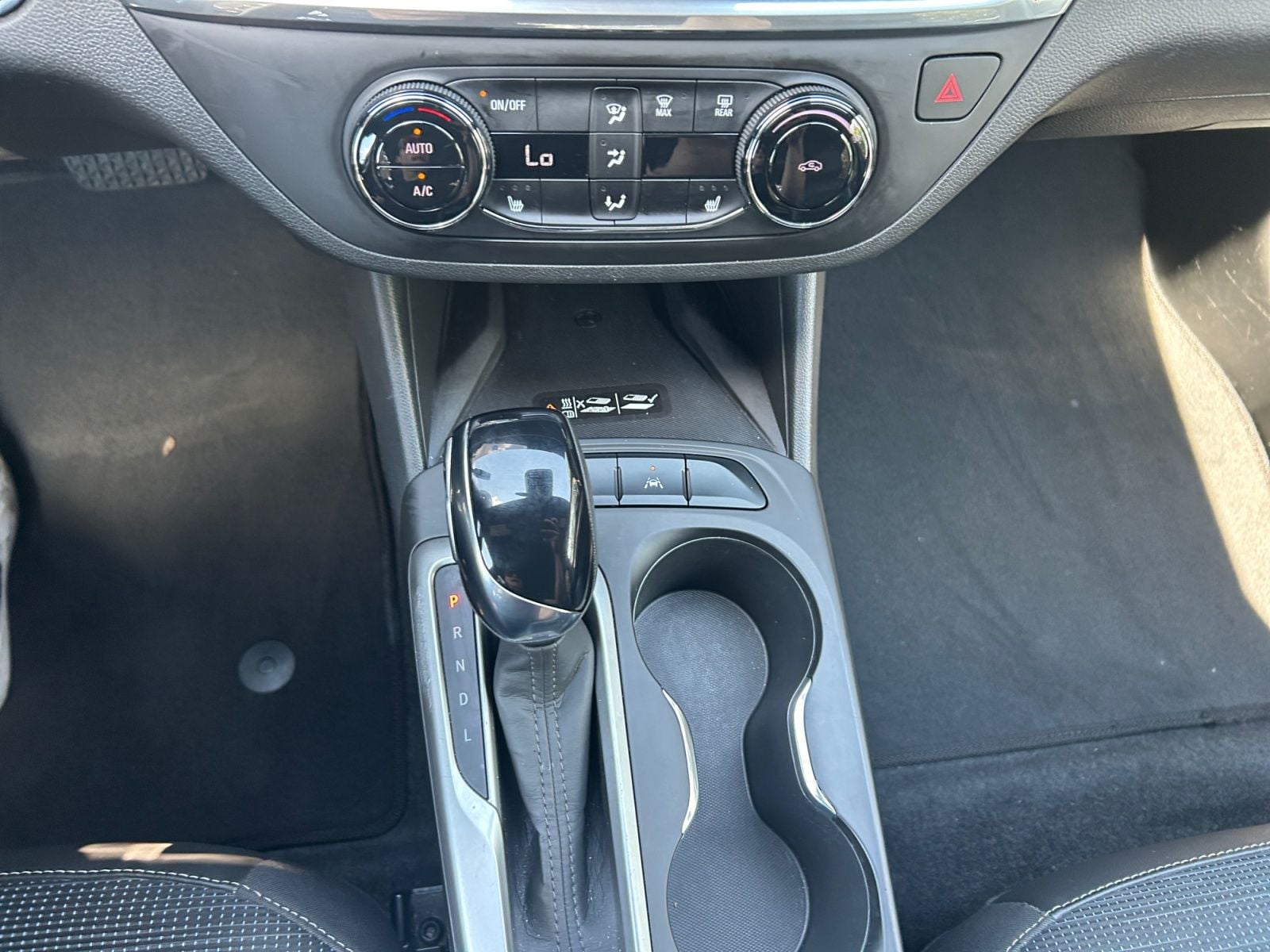 Pre-Owned 2024 Buick Envista Preferred - photo - 18
