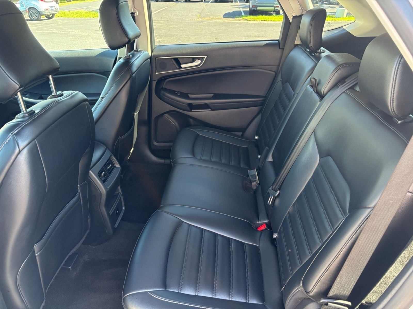 Pre-Owned 2024 Ford Edge SEL - photo - 16