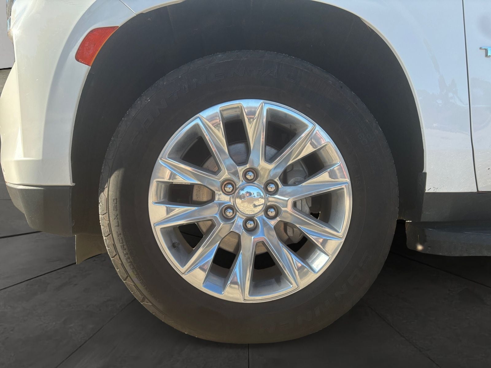 Pre-Owned 2024 Chevrolet Tahoe Premier - photo - 13