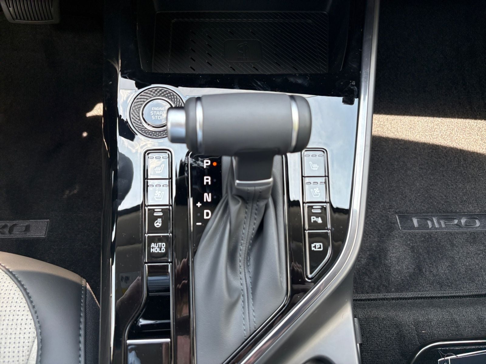 New 2026 Kia Niro SX - photo - 26