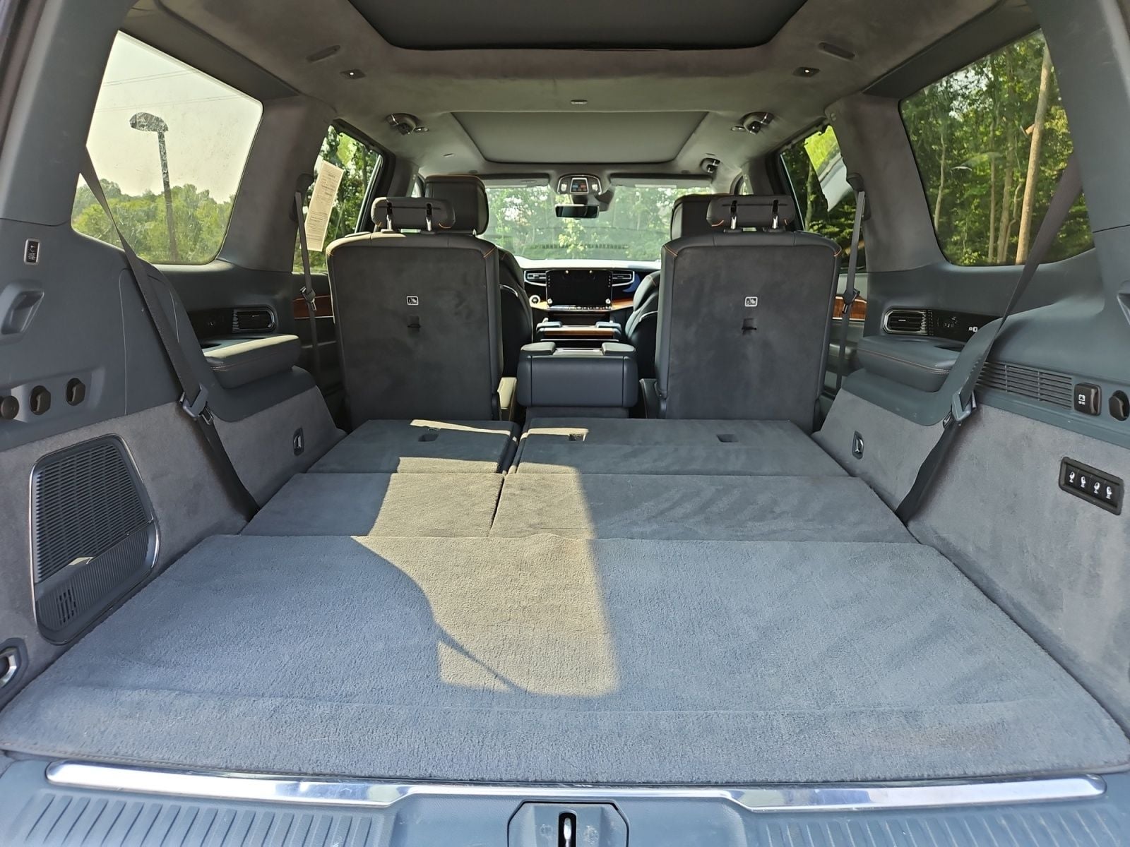 Pre-Owned 2022 Jeep Grand Wagoneer Series II - photo - 18