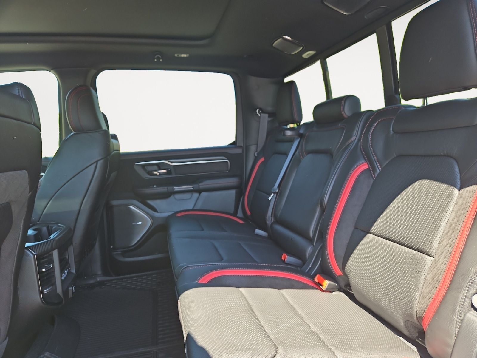 New 2026 Ram 1500 RHO - photo - 12