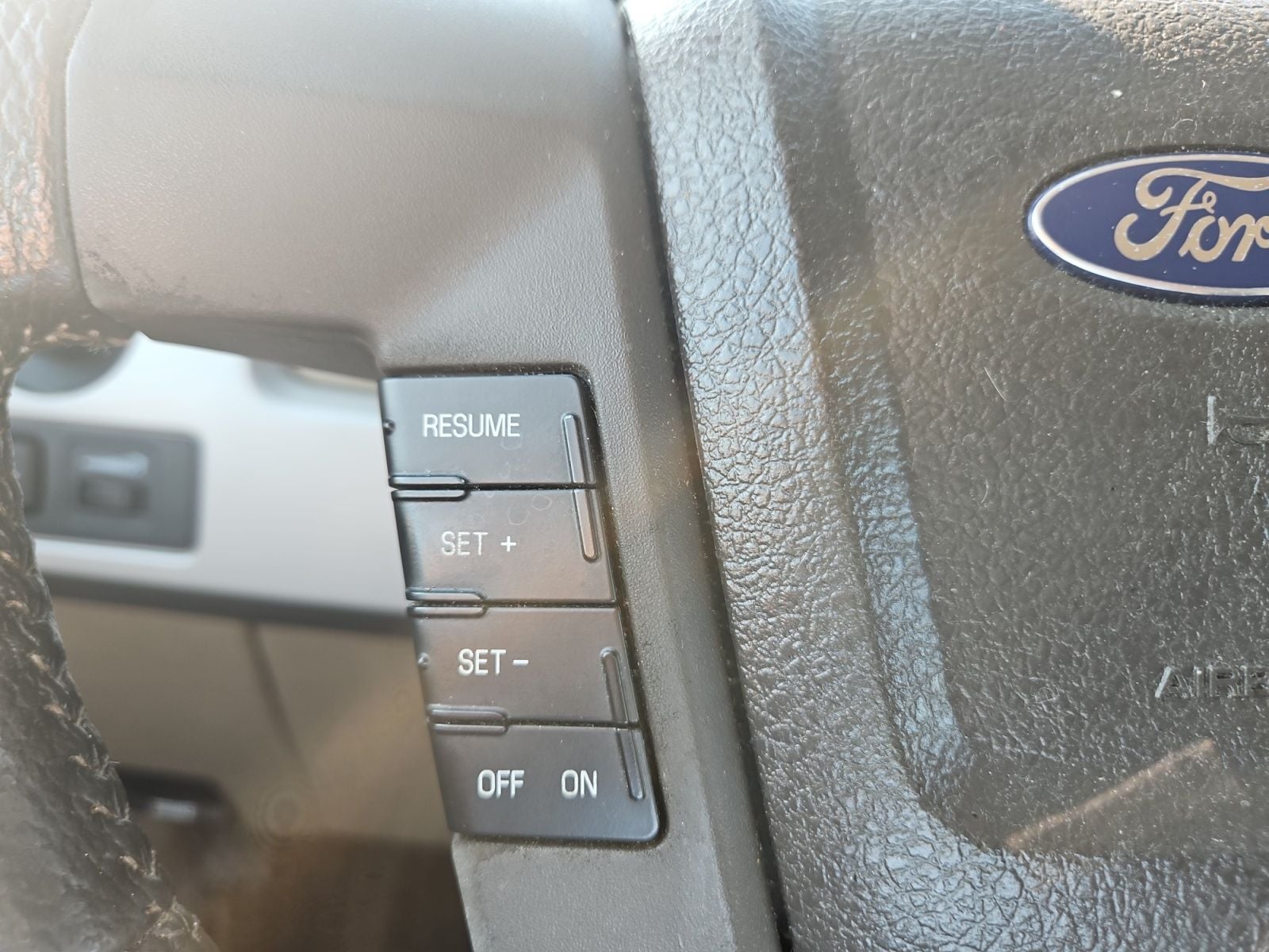 Pre-Owned 2010 Ford F-150 Lariat - photo - 23