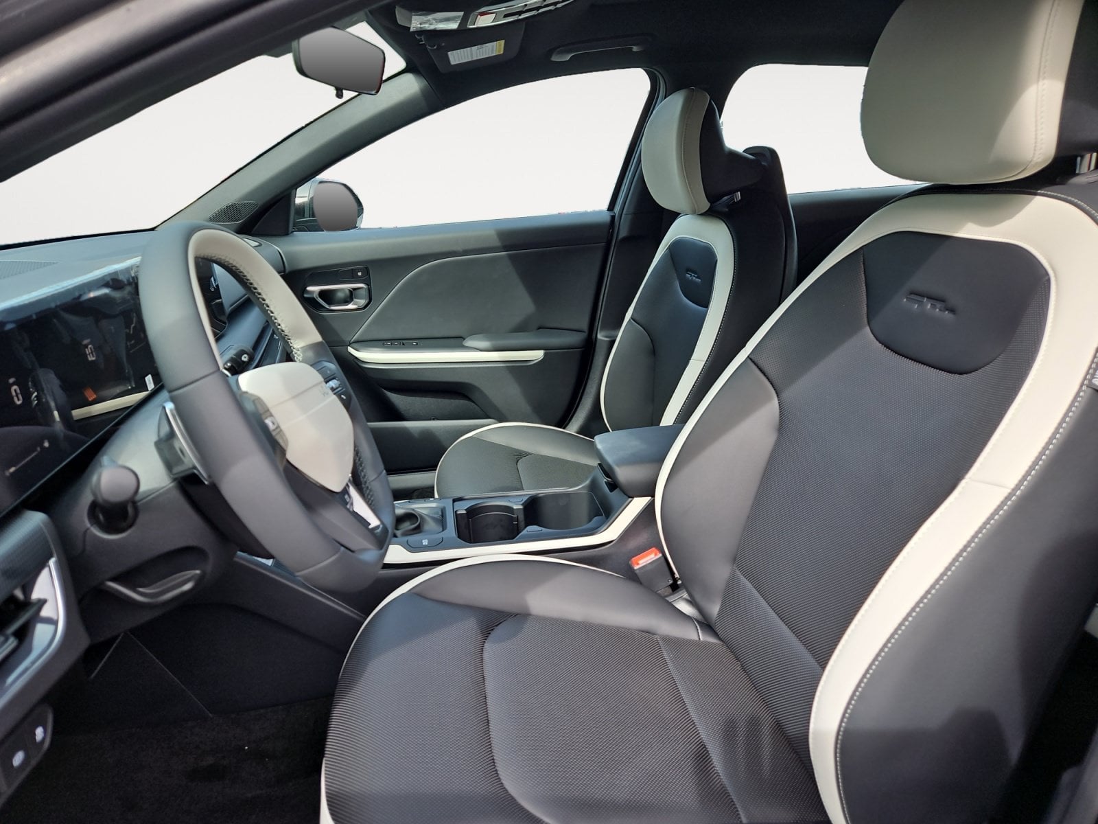 New 2026 Kia K4 GT-Line - photo - 8