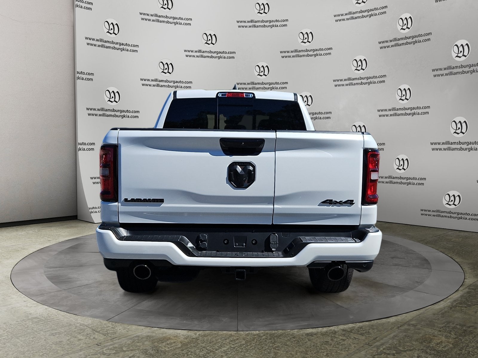 New 2027 Ram 1500 Laramie - photo - 3