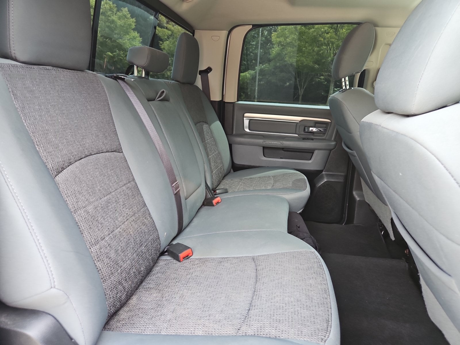 Pre-Owned 2017 Ram 1500 Big Horn - photo - 16