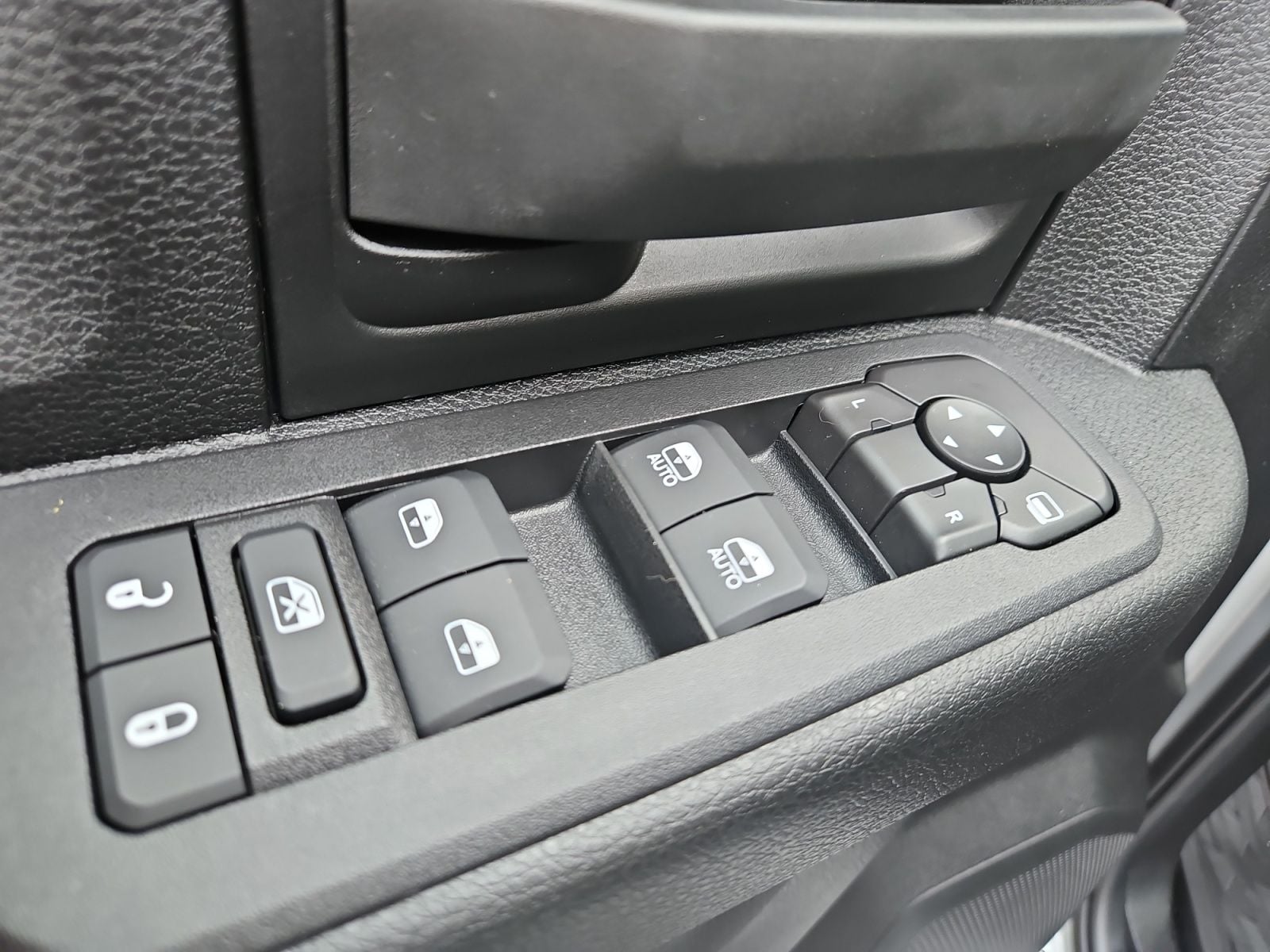 New 2026 Ram 2500 Tradesman - photo - 21