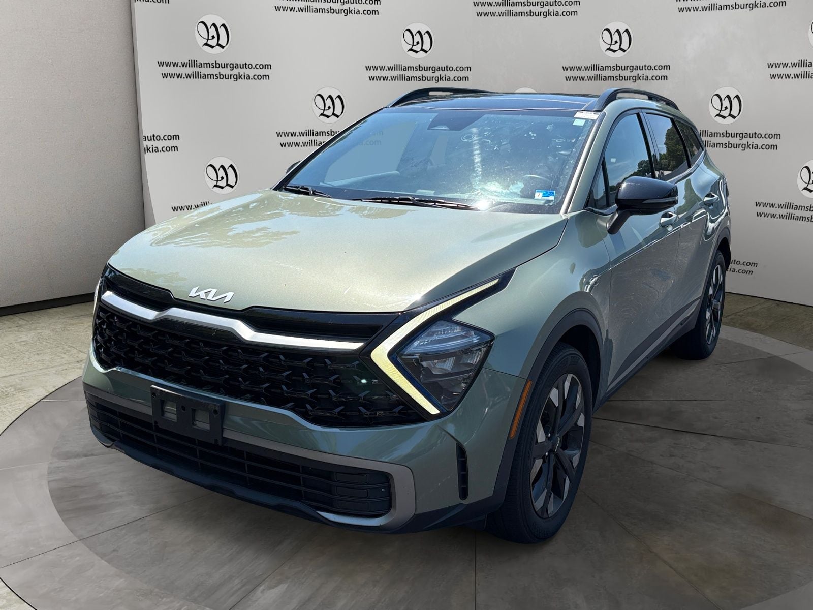 Pre-Owned 2024 Kia Sportage Plug-In Hybrid X-Line Prestige - photo - 0