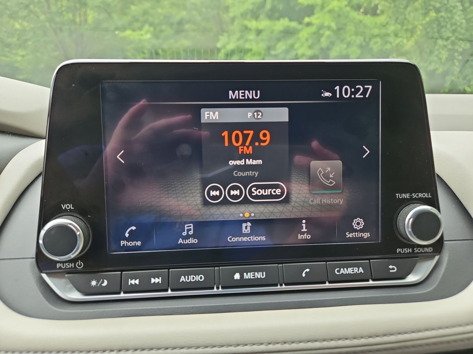 Pre-Owned 2023 Nissan Rogue SV - photo - 28