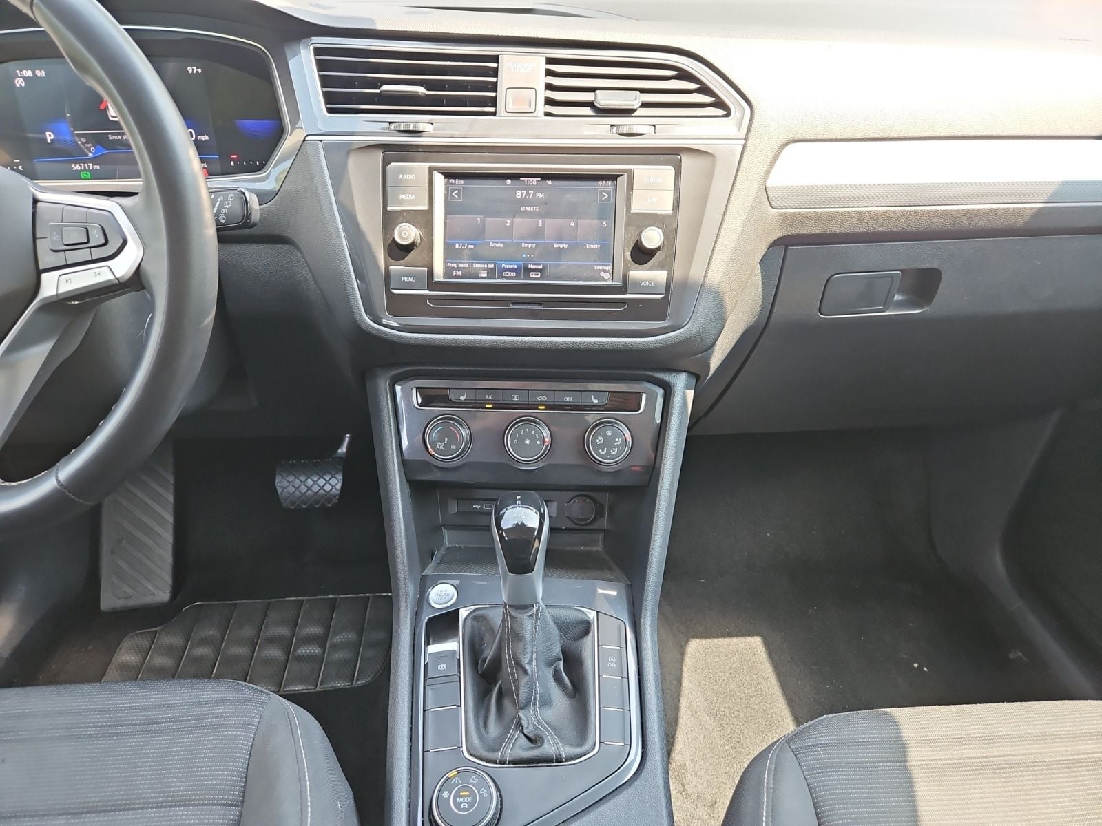 Pre-Owned 2024 Volkswagen Tiguan 2.0T S - photo - 10
