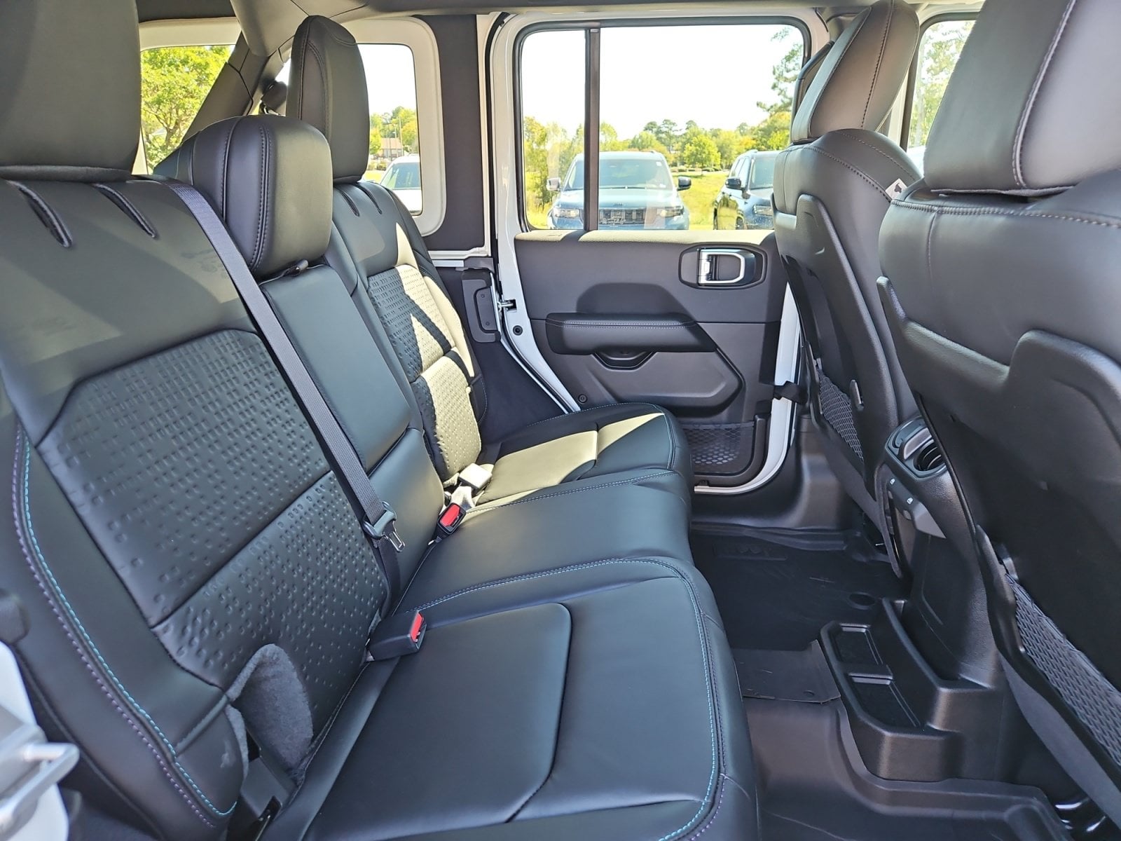 New 2027 Jeep Wrangler - photo - 16