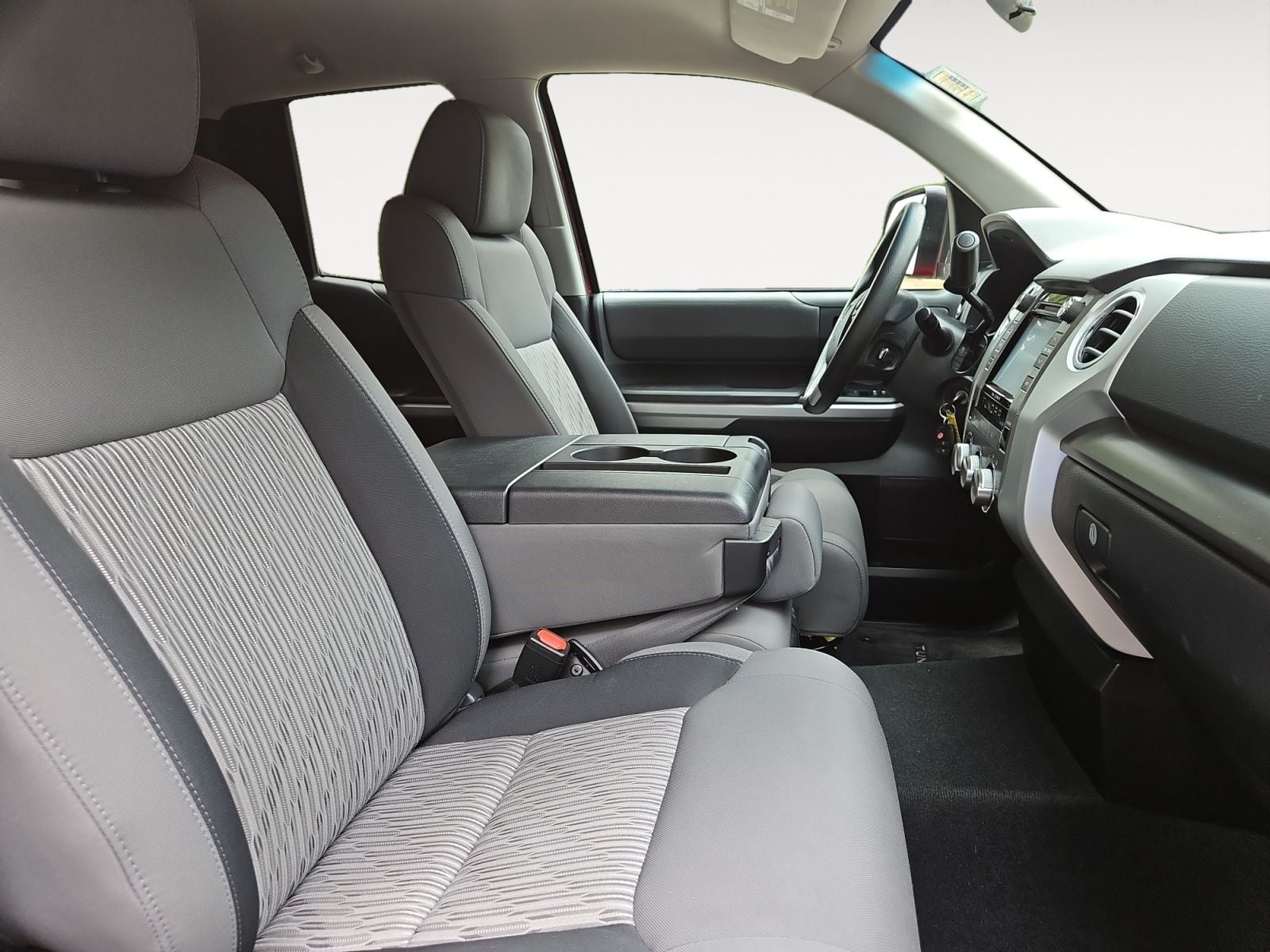Pre-Owned 2014 Toyota Tundra SR5 - photo - 14
