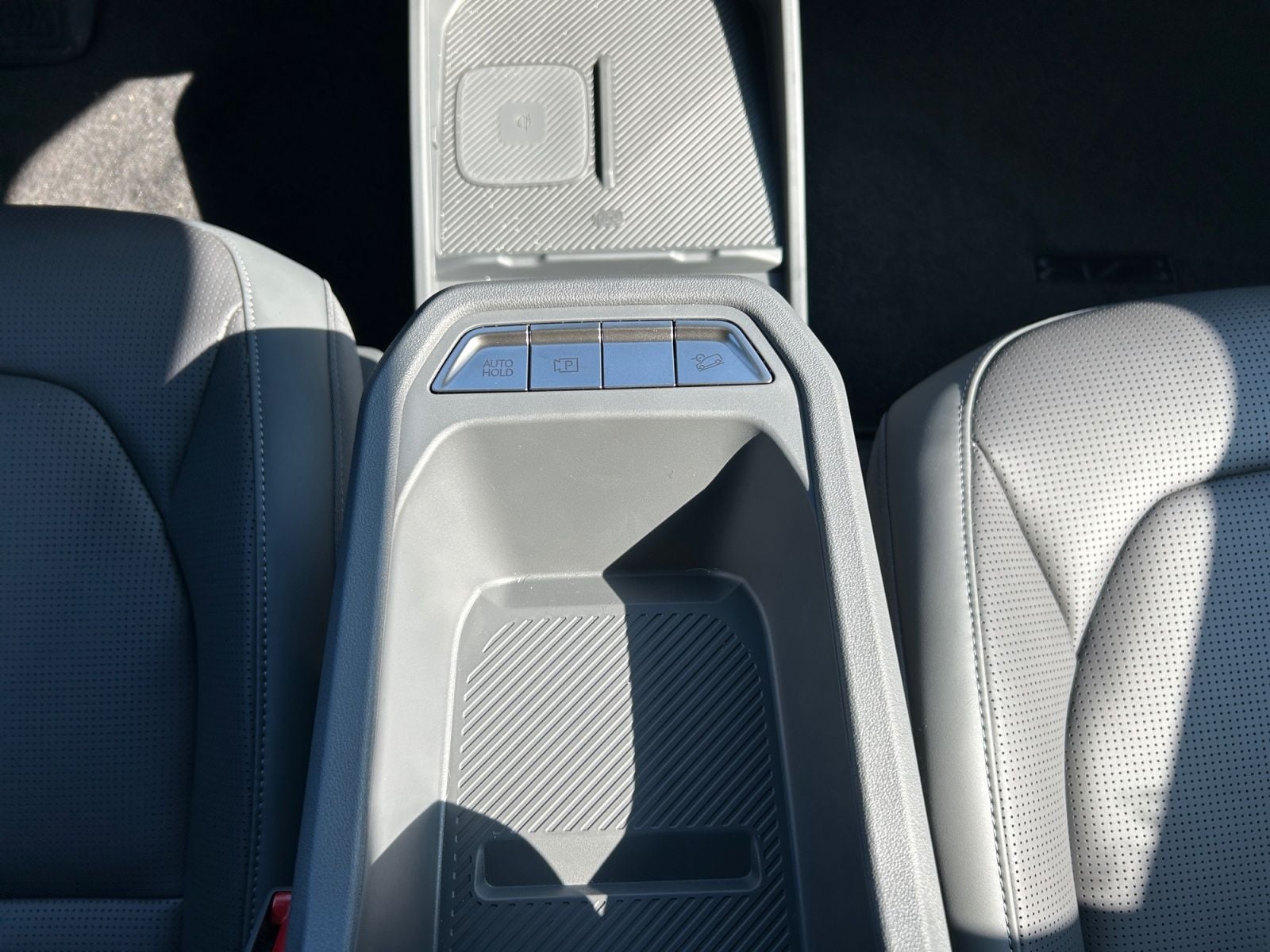 New 2027 KIA EV3 WIND FWD - photo - 24