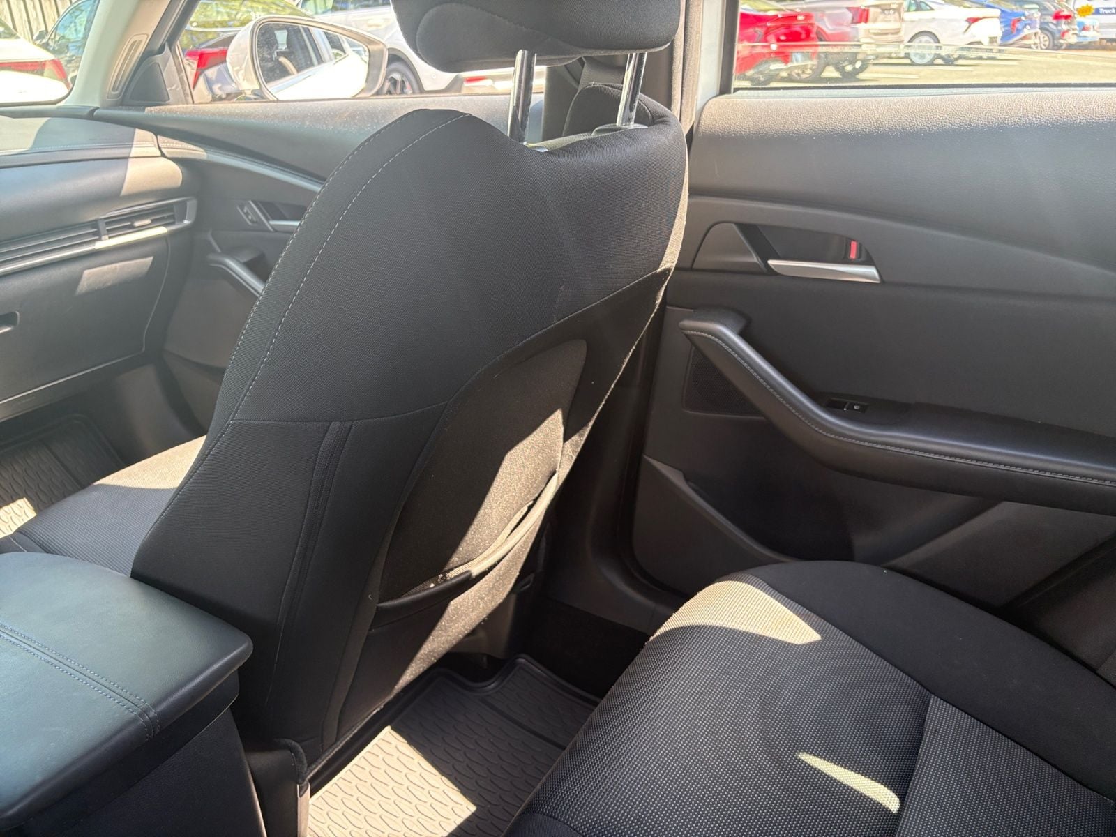 Pre-Owned 2021 Mazda CX-30 2.5 S - photo - 17
