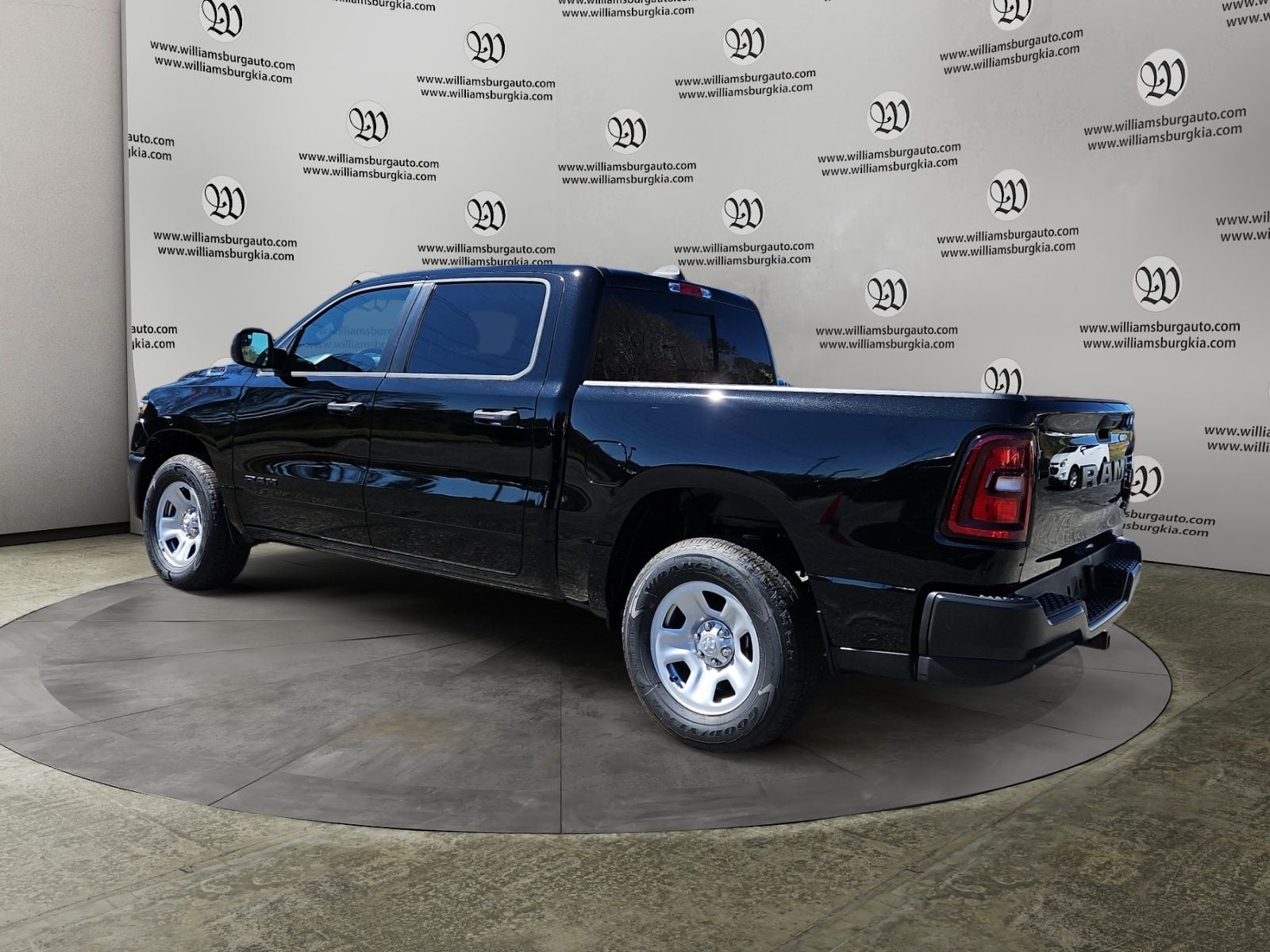 New 2026 Ram 1500 Tradesman - photo - 2