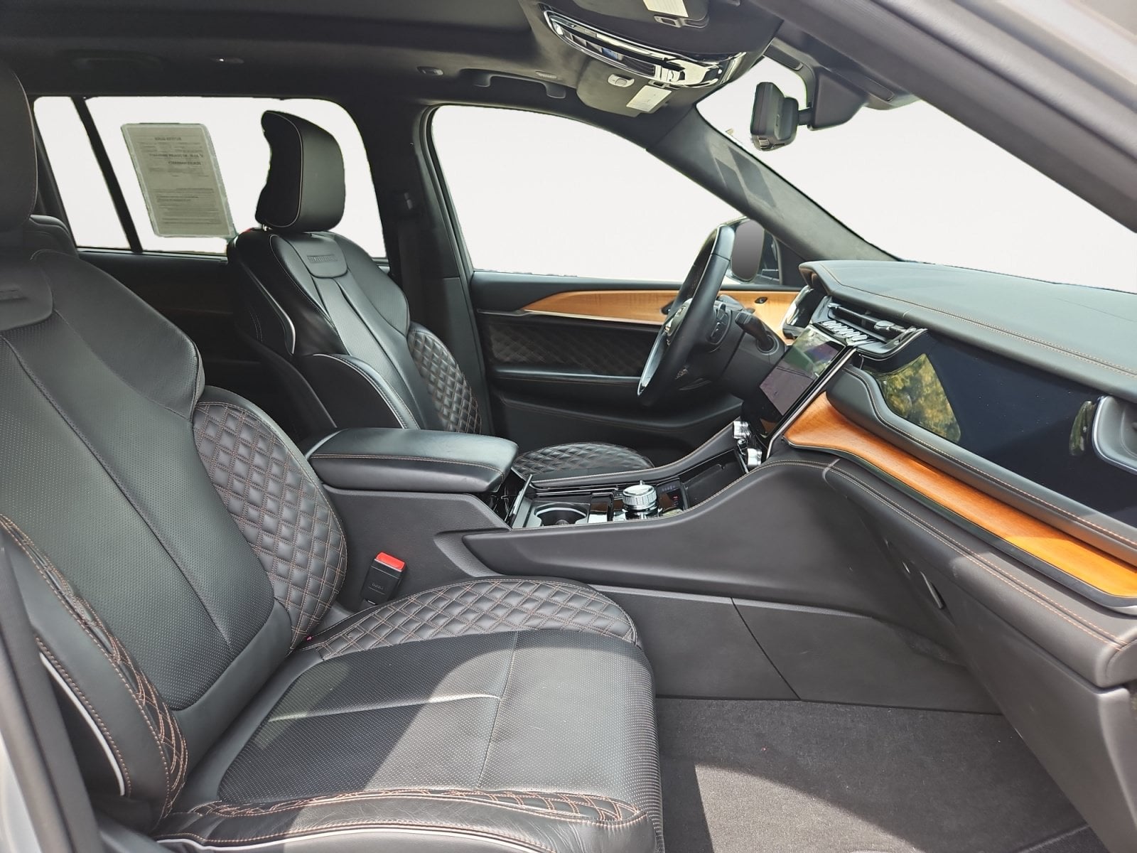 Pre-Owned 2022 Jeep Grand Cherokee L Summit - photo - 14