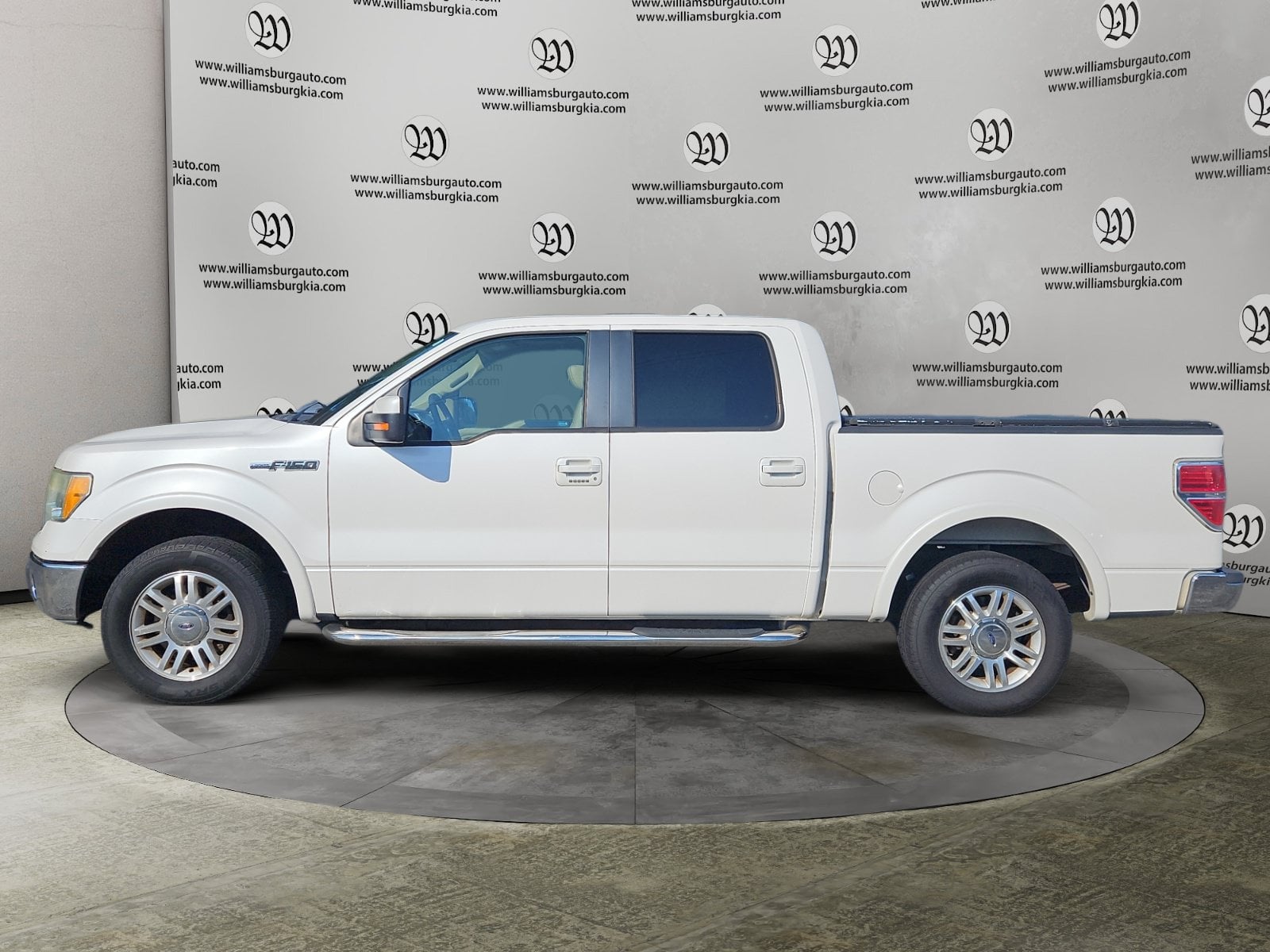 Pre-Owned 2010 Ford F-150 Lariat - photo - 1