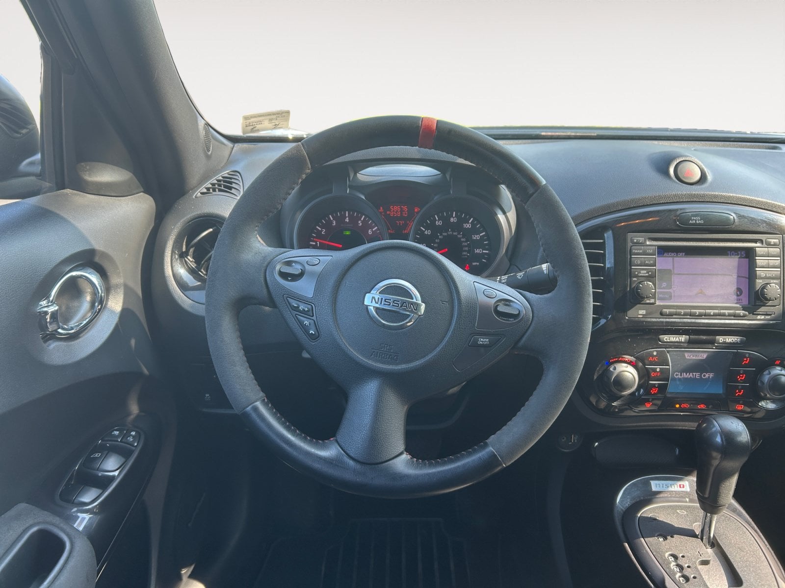 Pre-Owned 2013 Nissan Juke NISMO - photo - 11