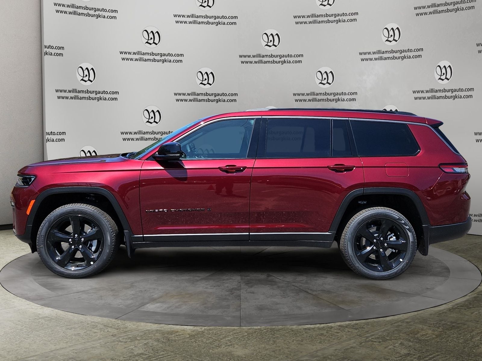 New 2026 Jeep Grand Cherokee L Limited - photo - 1