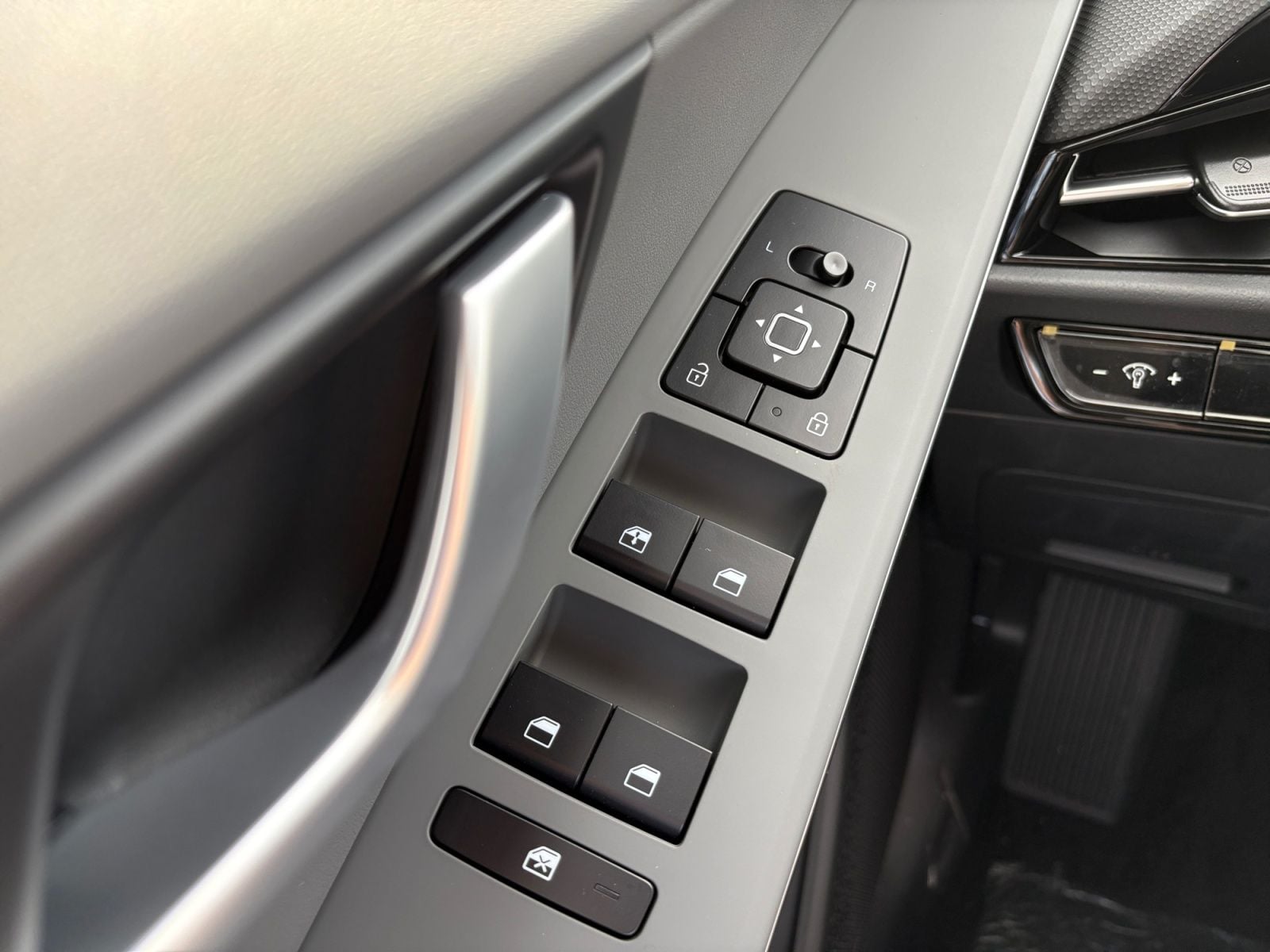 New 2026 Kia Niro EX - photo - 22