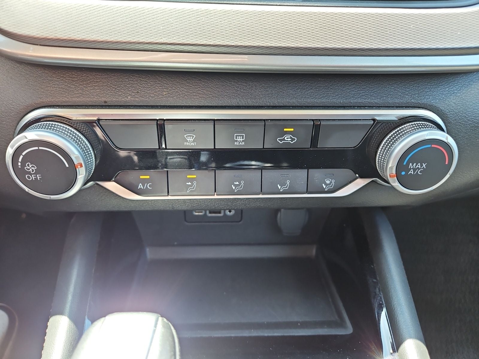 Pre-Owned 2024 Nissan Altima 2.5 SR - photo - 27