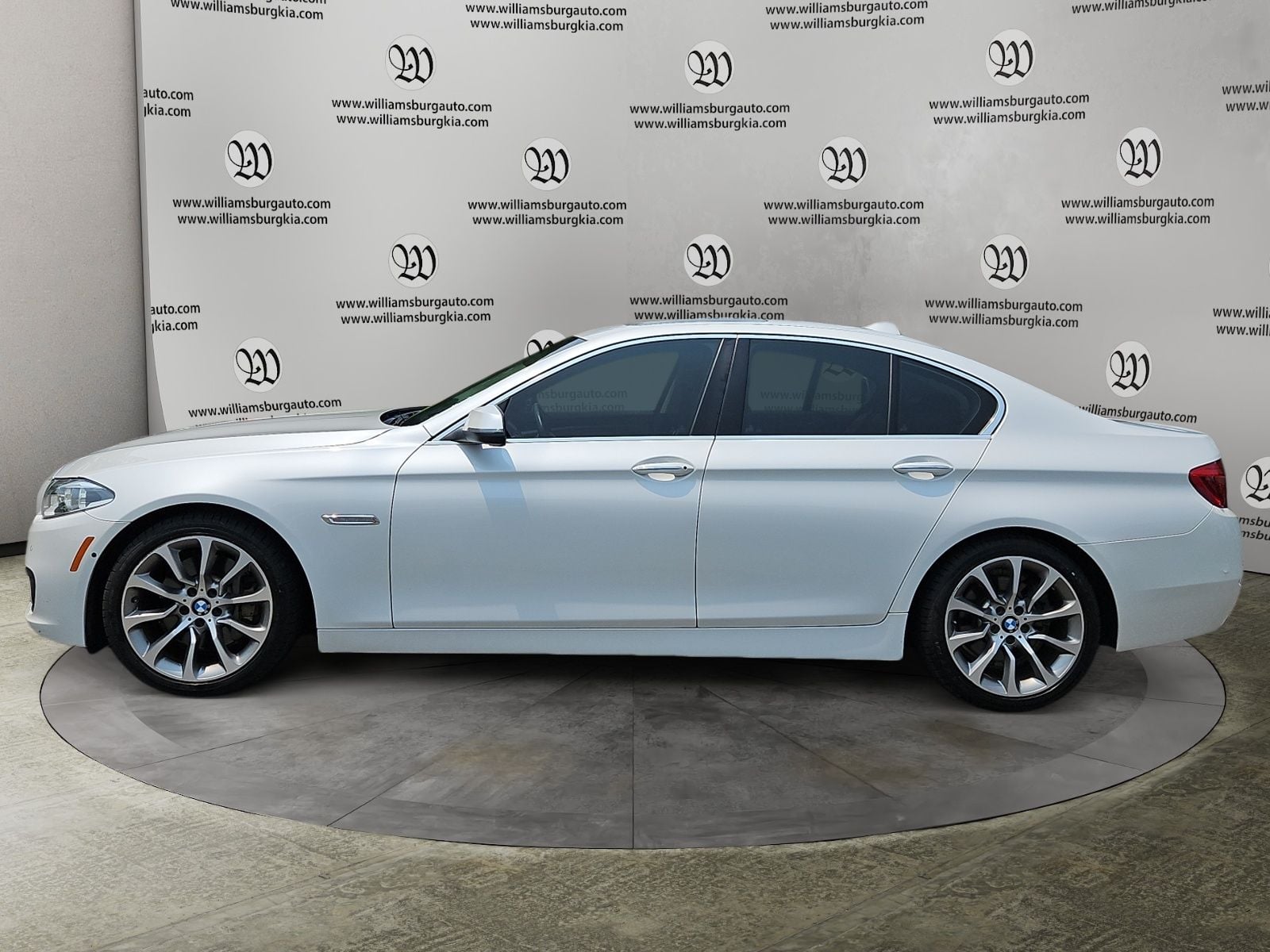 2016 BMW 5 Series 535i xDrive Photo in Williamsburg VA 23185