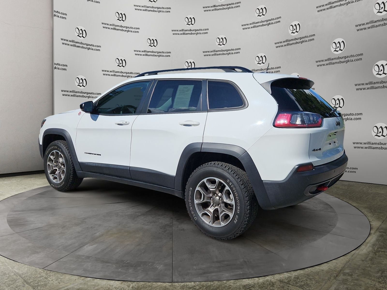 2022 Jeep Cherokee Trailhawk Photo in Williamsburg VA 23185