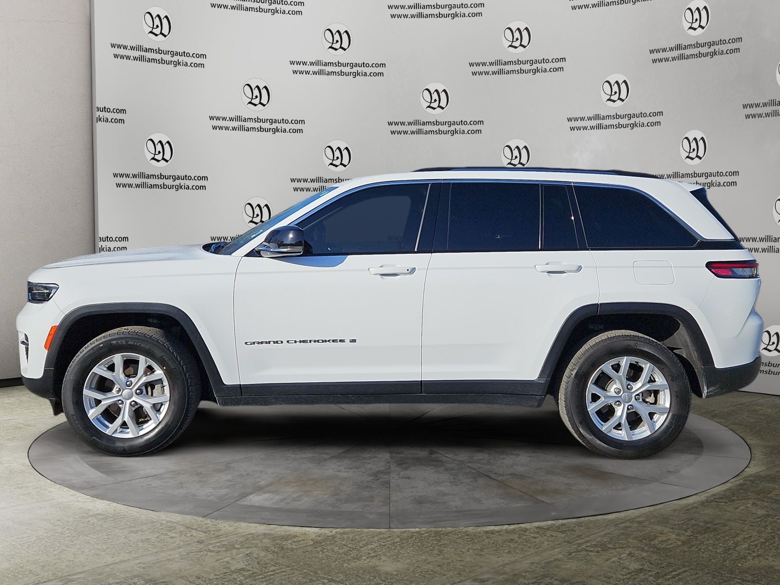 2023 Jeep Grand Cherokee Limited Photo in Williamsburg VA 23185