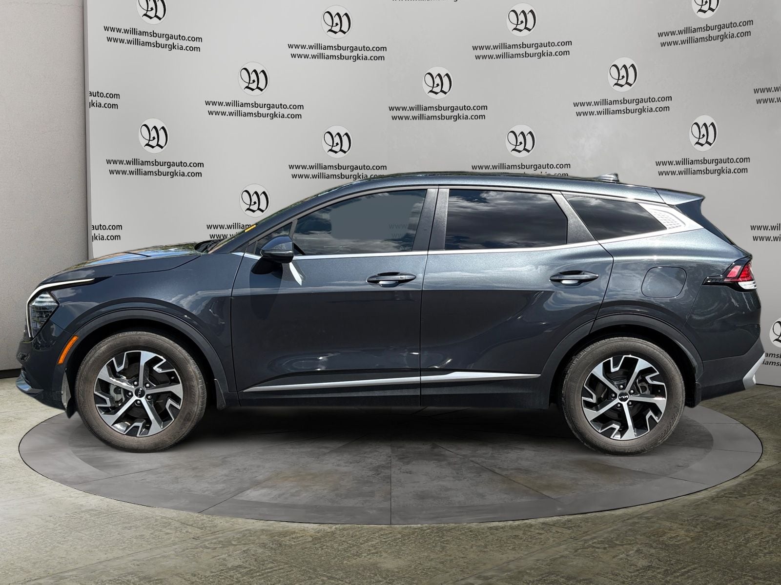 2024 Kia Sportage EX Photo in Williamsburg VA 23185