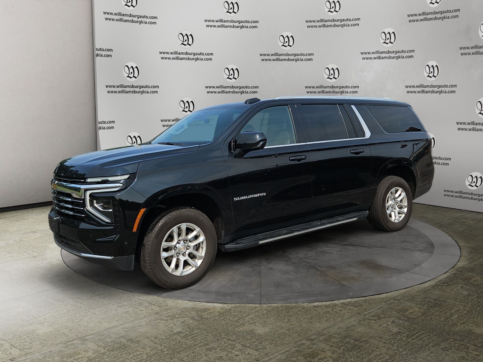 2025 Chevrolet Suburban LT Photo in Williamsburg VA 23185