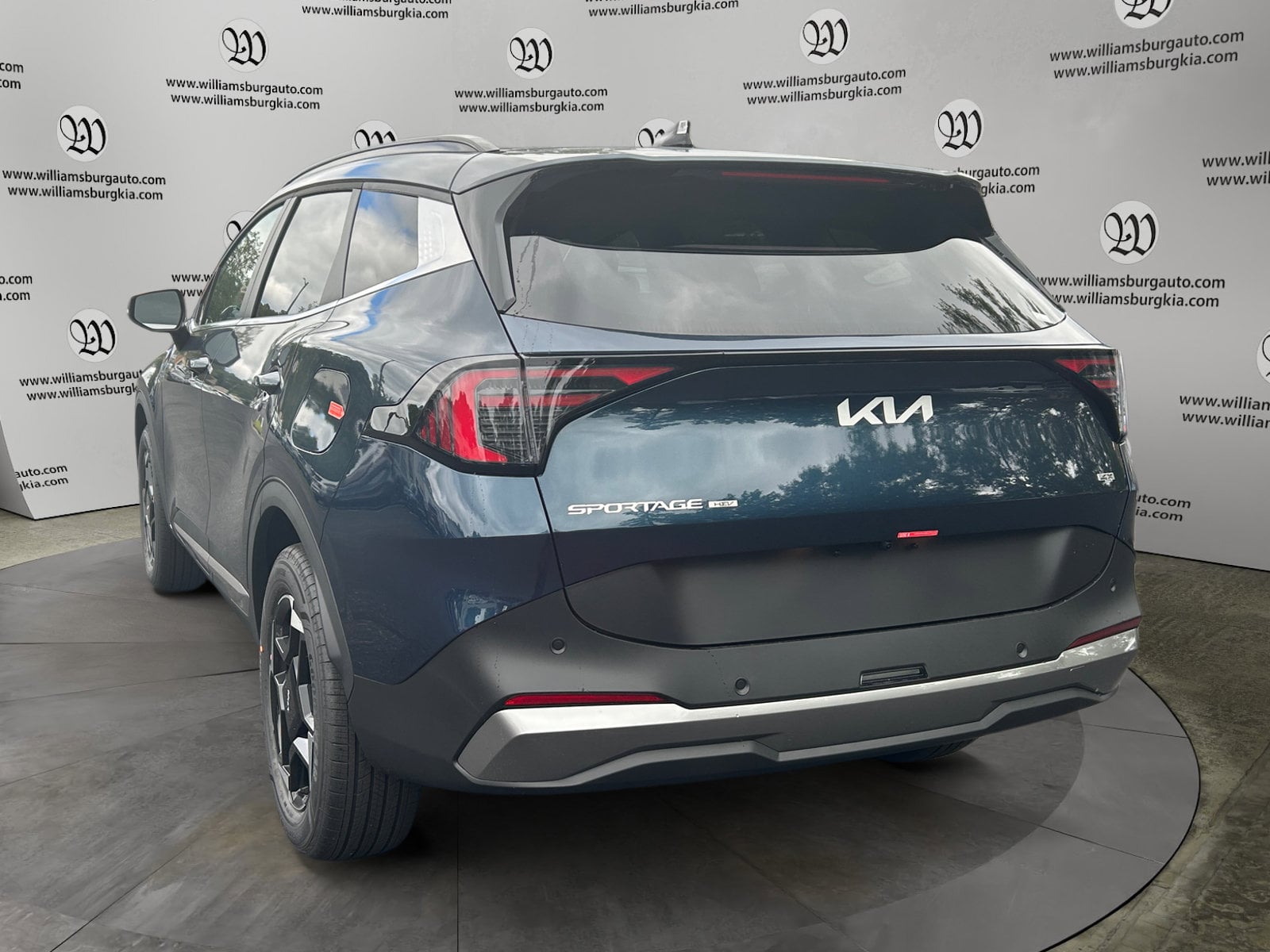 2027 Kia Sportage Hybrid EX Photo in Williamsburg VA 23185