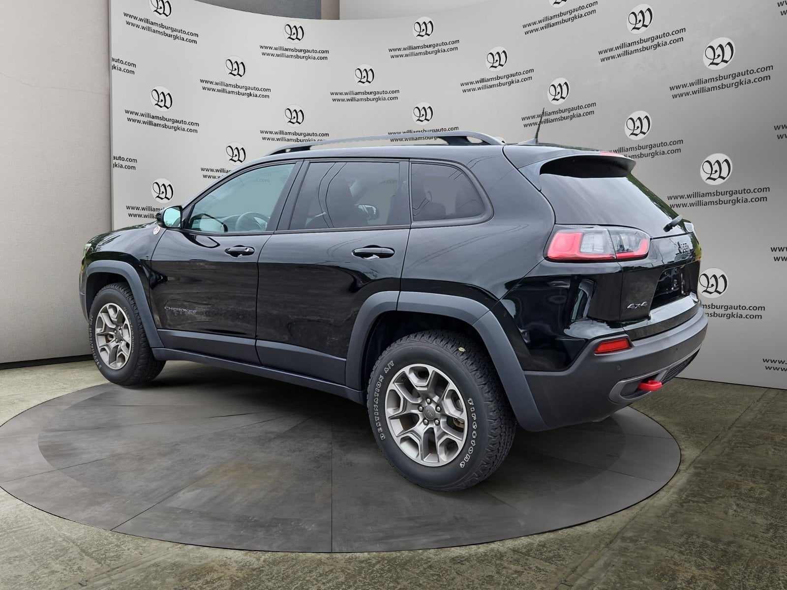 2022 Jeep Cherokee Trailhawk Photo in Williamsburg VA 23185