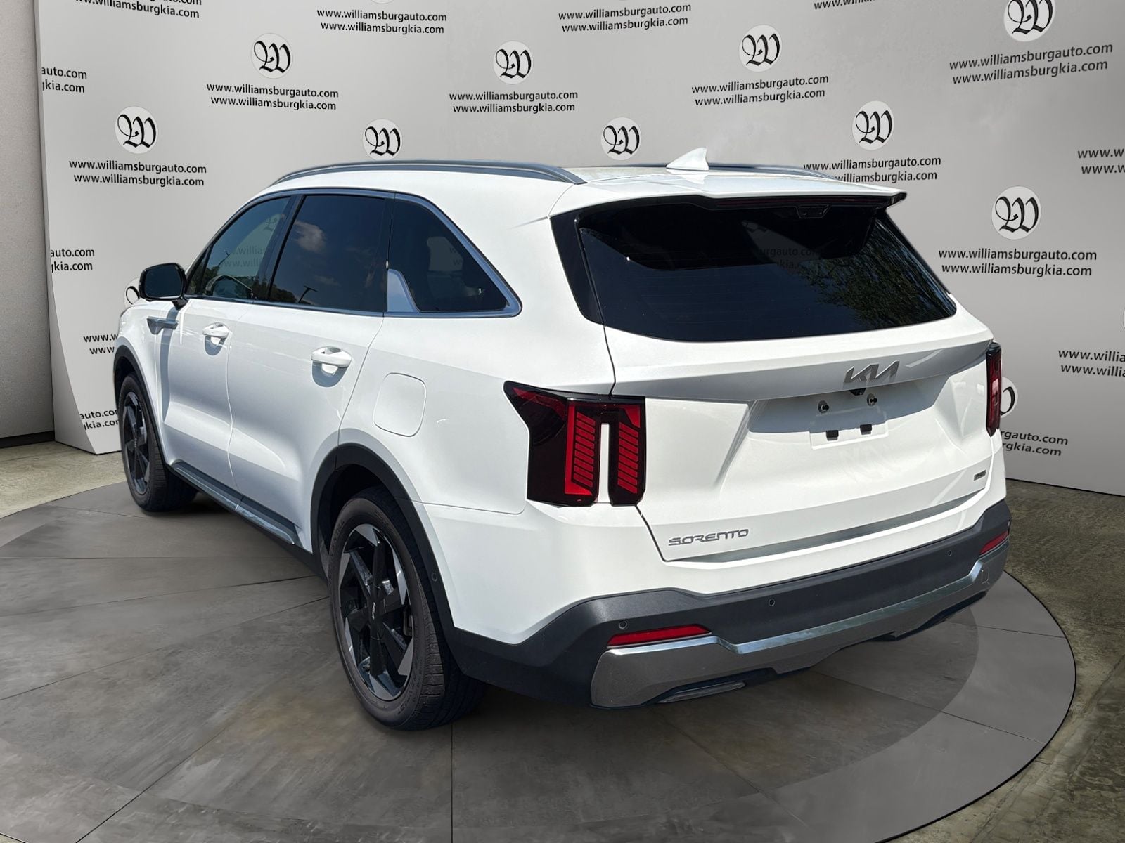 2025 Kia Sorento Plug-In Hybrid SX Prestige Photo in Williamsburg VA 23185
