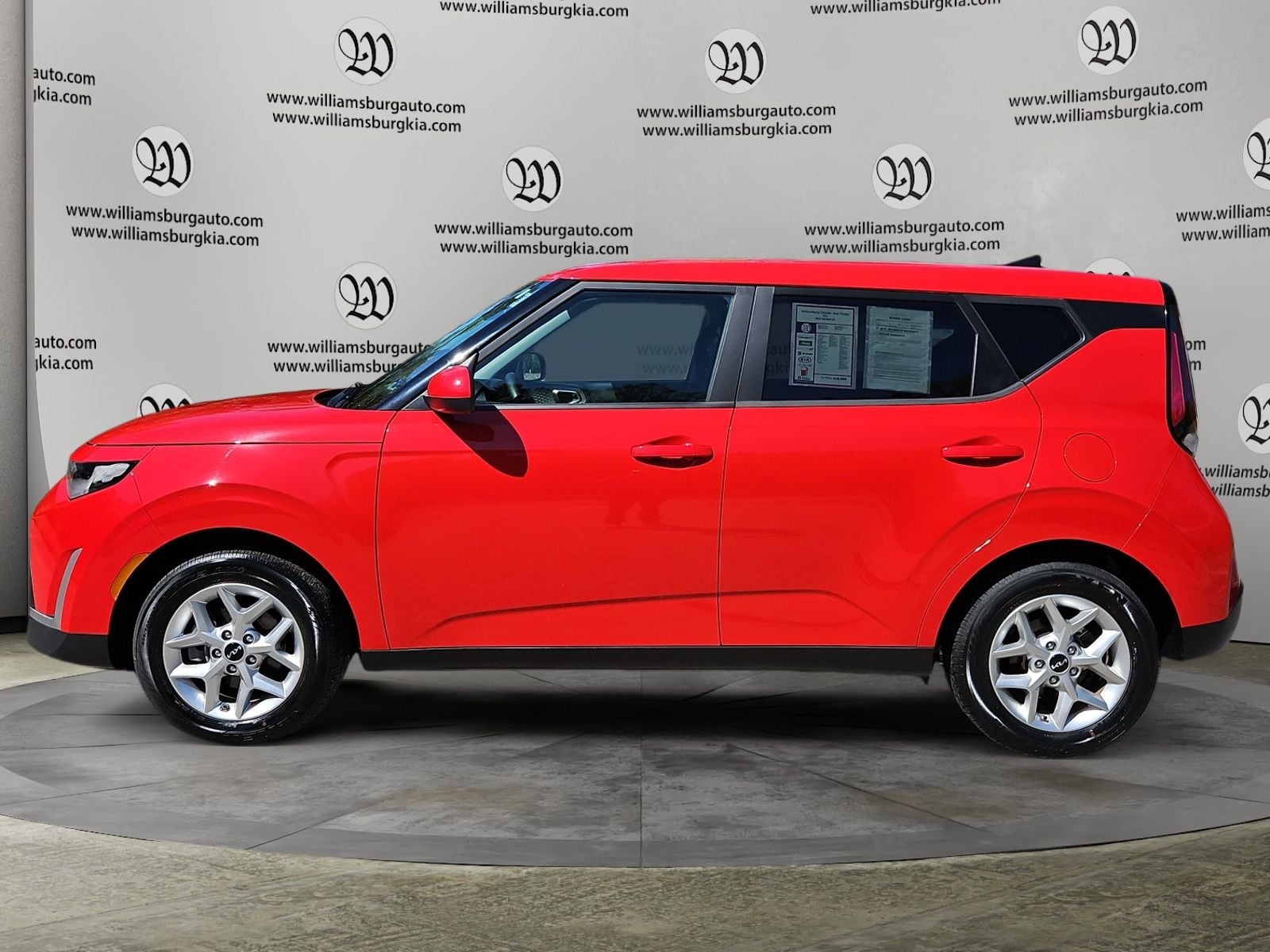 2023 Kia Soul LX Photo in Williamsburg VA 23185