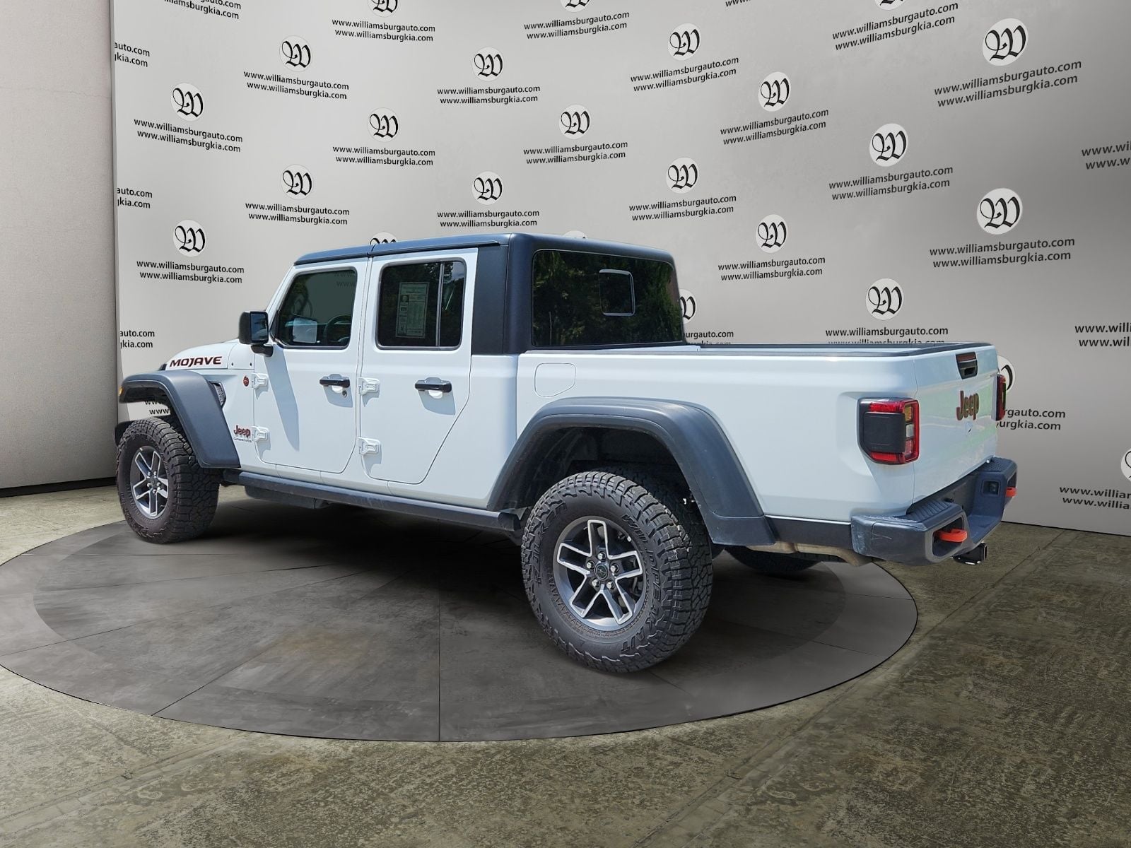2026 Jeep Gladiator Mojave Photo in Williamsburg VA 23185